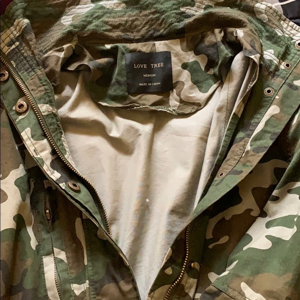 Camo Zip Up Jacket 🖤💚
